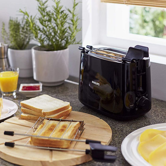 Philips HD2583/90 600-W Two in One Pop Up Toaster, Black